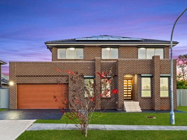 DOUBLE STOREY FAMILY RESIDENCE SAT ON AN IMPRESSIVE 500 SQM CORNER BLOCK!
