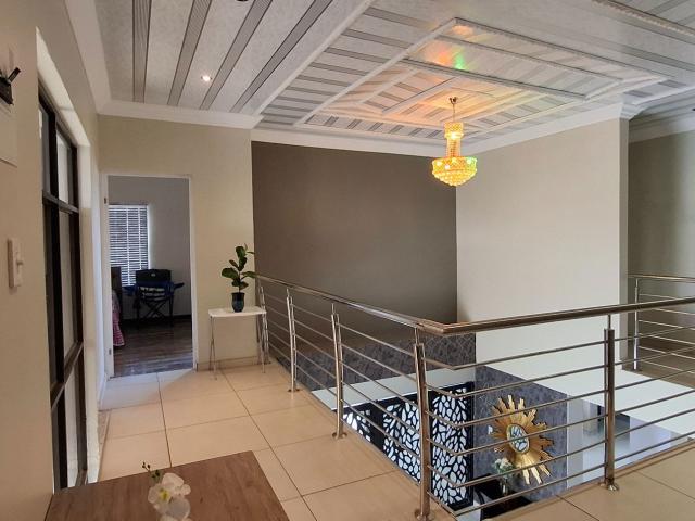 Double storey house to rent in Bendor