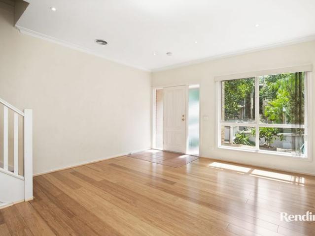 DOUBLE STOREY TOWNHOUSE