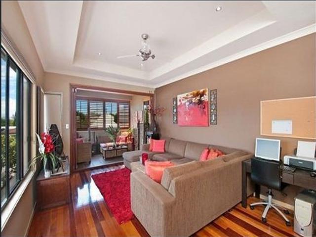 Double Storey 3 Bedroom Duplex in the Heart of Miami