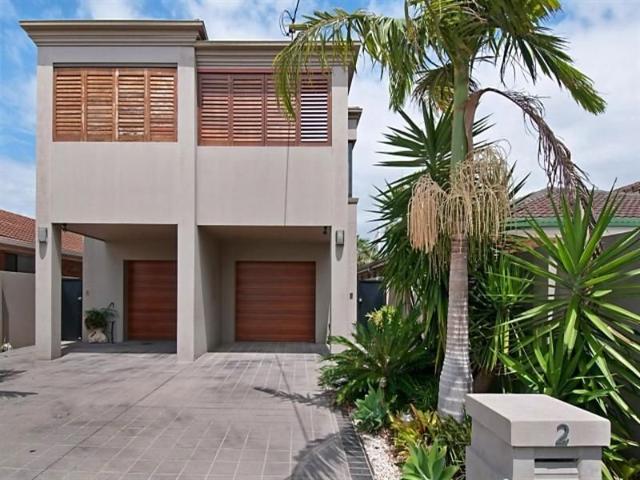 Double Storey 3 Bedroom Duplex in the Heart of Miami