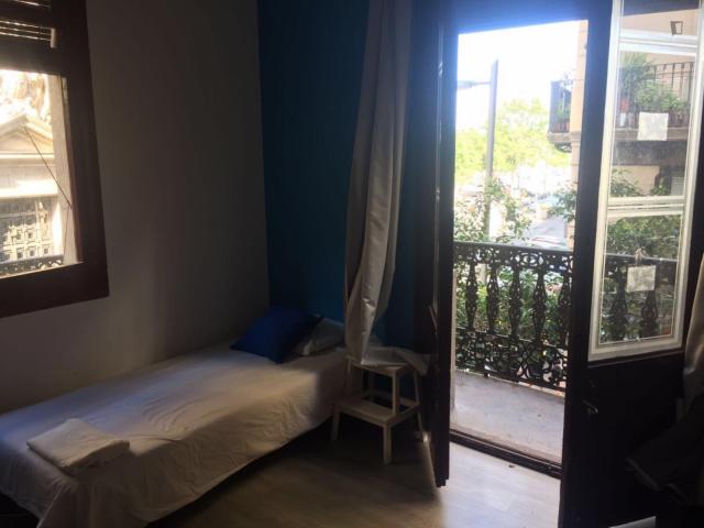 Double Room with beautiful balcony, spacious and sunny