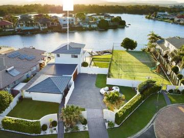 DOUBLE WATERFONT BLOCK WITH 43M OF WATER FRONTAGE WITH DA APPROVAL