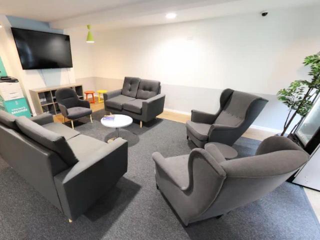 Double Wheelchair Accessible Studio