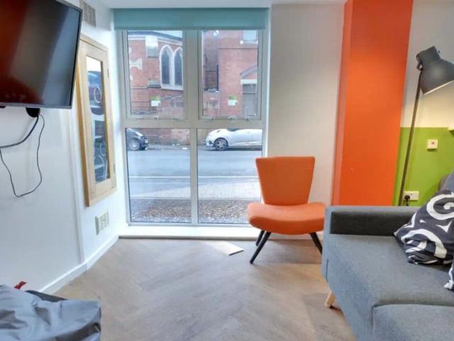 Double Wheelchair Accessible Studio