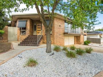Double the Space, Endless Opportunity Perfect for Trades & Small Business Owners