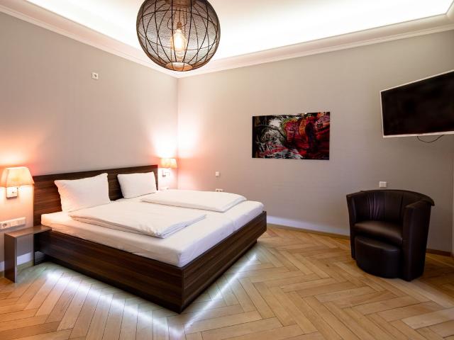 Doubleroom, Heidelberg Amsterdam Apartments for Rent