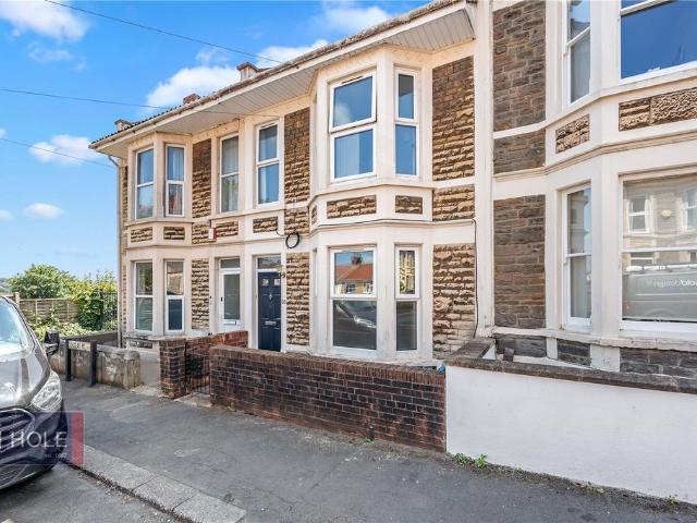 Douglas Road, Horfield, Bristol, BS7 6 bed end of terrace house to rent £3,600 pcm £831 pw