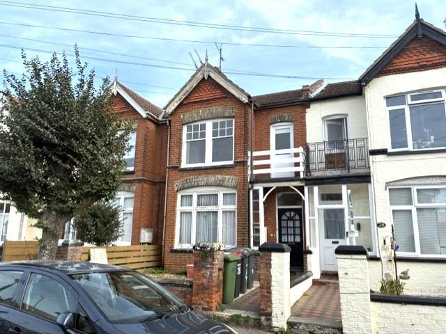 Douglas Road, Herne Bay 2 bed flat to rent £1,150 pcm £265 pw