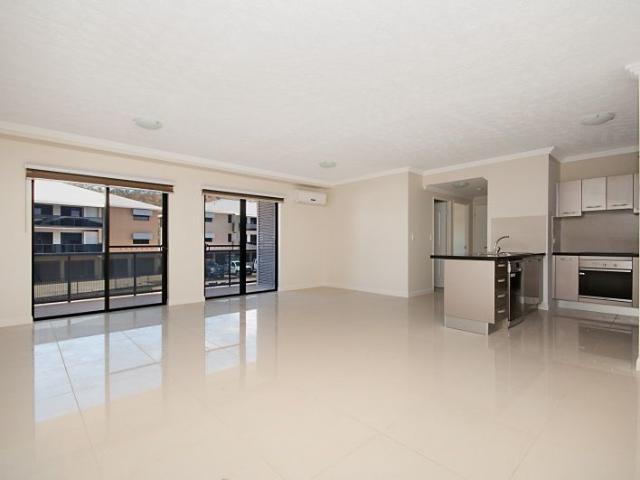 Douglas 44/309 Angus Smith Drive