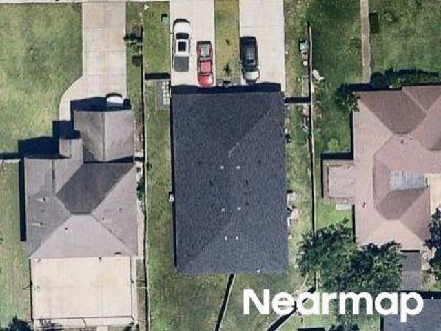 Doulton Dr