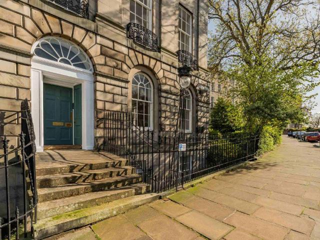 Doune Terrace, New Town, Edinburgh EH3, 3 bed flat to rent, £2,850 pcm | PrimeLocation
