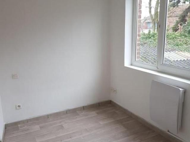 DOURGES: T2 duplex à 480 euros