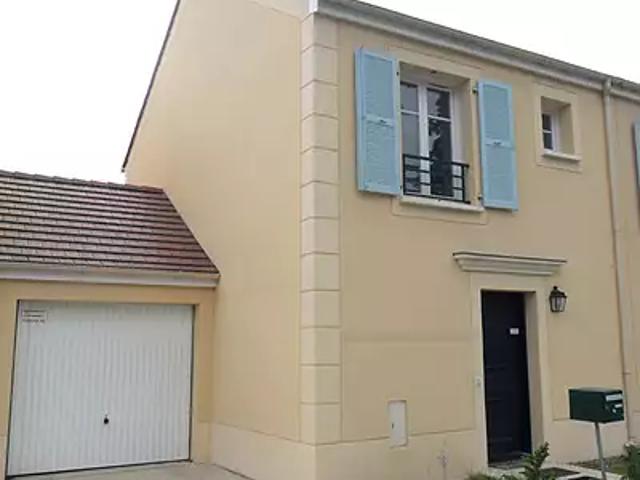 Dourdan 91410 Location maison 3 pièces t3 au dernier étage parking