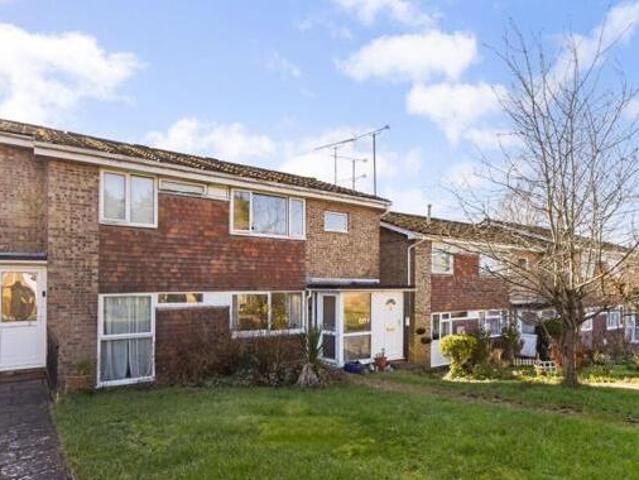 Dove Court, Alton, 2 Bedroom Flat