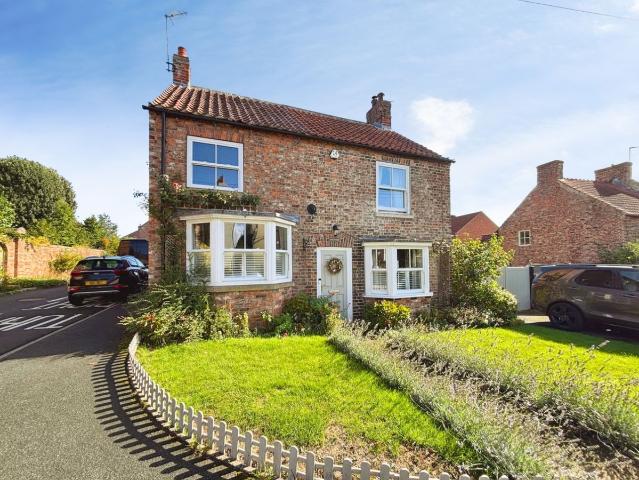 Dovecote Mews, Topcliffe, Thirsk YO7, 2 bed semi detached house to rent, £920 pcm | PrimeLocation