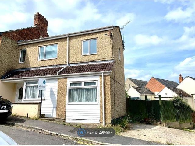 Dover Street, Swindon SN1, 2 bed end terrace house to rent, £1,050 pcm | PrimeLocation