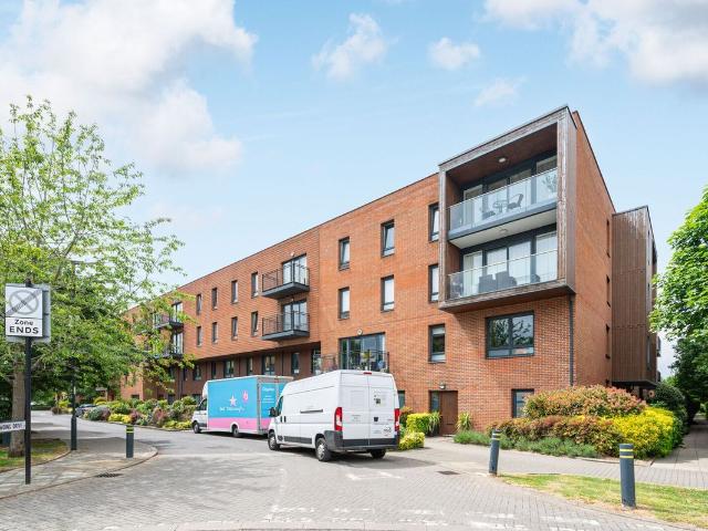 Dowding Drive, Kidbrooke, London SE9, 1 bed flat to rent, £1,700 pcm | PrimeLocation