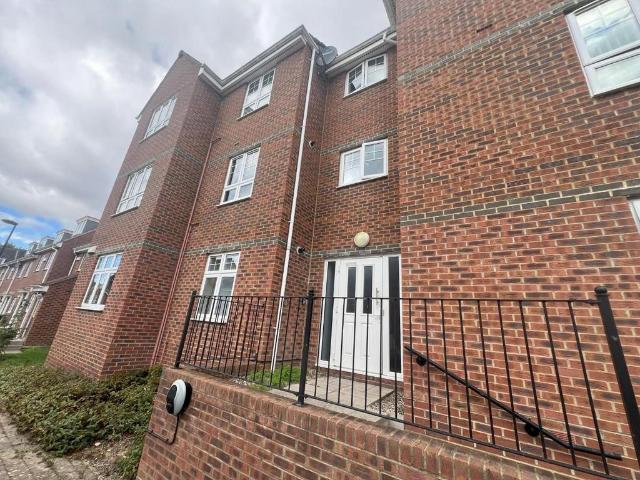Dowding Lane, Newcastle Upon Tyne 2 bed apartment to rent £675 pcm £156 pw