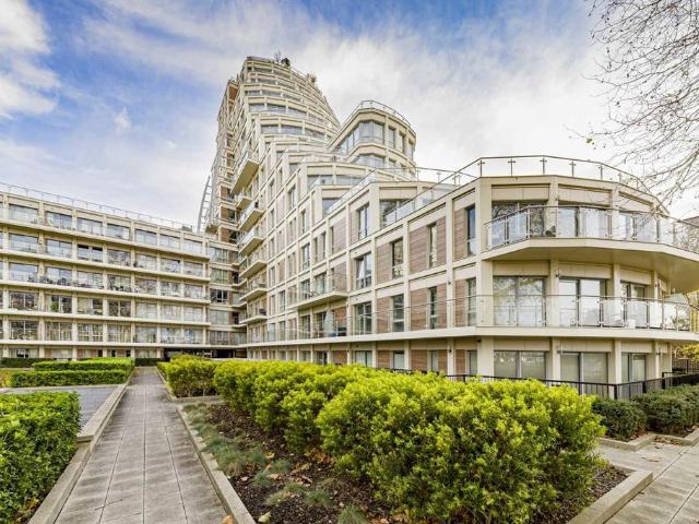 Down Hall Road, London, KT2 5FH, United Kingdom | 3 bed apartment for rent #141193741 | Rentberry