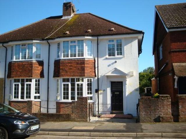 Down Road, Merrow, Guildford, Surrey GU1, 1 bed flat to rent, £1,250 pcm | PrimeLocation