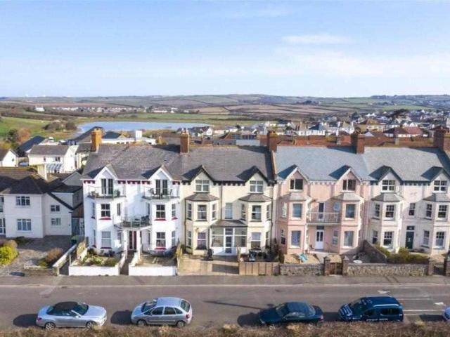 Down View, Bude 1 bed flat to rent £435 pcm £100 pw