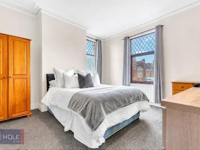 Downend Road, Horfield, Bristol BS7, 6 bed end terrace house to rent, £4,200 pcm | PrimeLocation