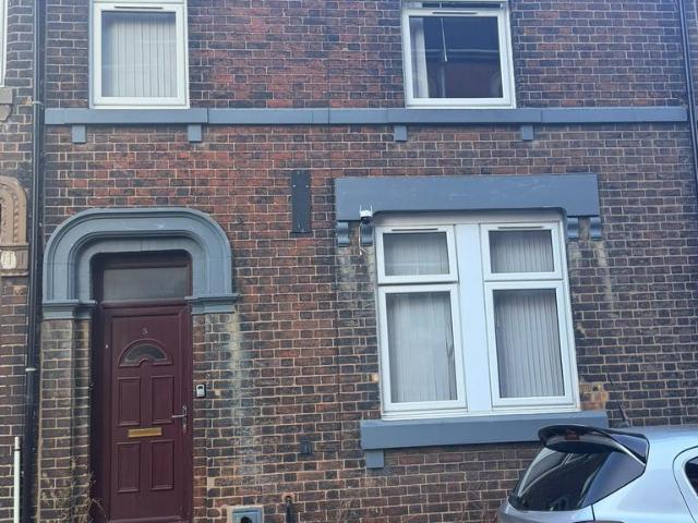 Downey Street, Stoke on Trent ST1 6 bed terraced house to rent £2,850 pcm £658 pw