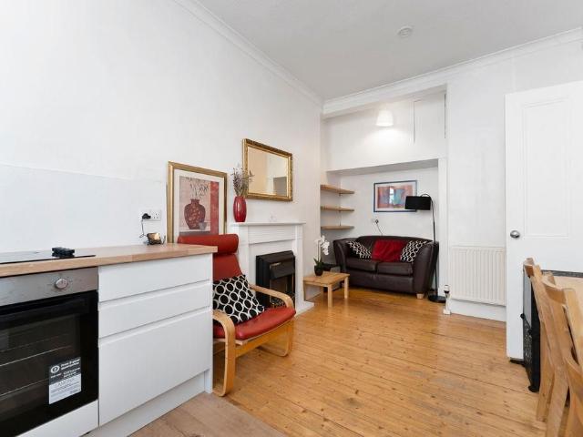 Downfield Place, Edinburgh EH11, 1 bed flat to rent, £950 pcm | PrimeLocation