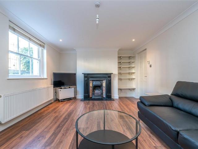 Downham Road, Canonbury, Islington. 2 bed apartment to rent £3,400 pcm £785 pw