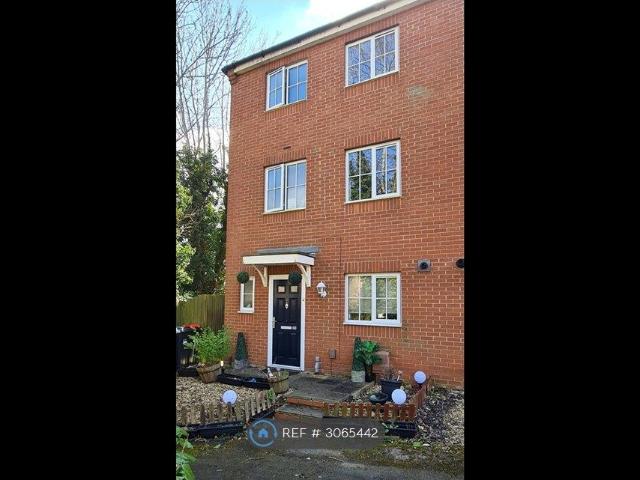 Downing Close, Milton Keynes MK3, 6 bed end terrace house to rent, £1,995 pcm | PrimeLocation