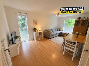 Downs Road, Luton LU1, 2 bed flat to rent, £1,150 pcm | PrimeLocation
