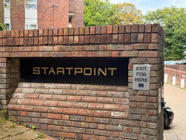 Downs Road, Luton LU1, 2 bed flat to rent, £1,300 pcm | PrimeLocation