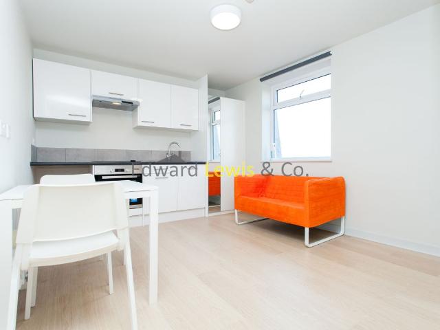Downs Road, London E5, Studio to rent, £1,252 pcm | PrimeLocation
