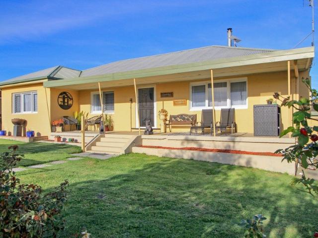 DOWNSIZE THE HOUSE, UPSIZE THE SHEDS