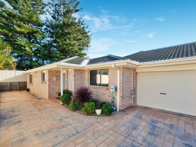 Downsize Without Compromise Single Level Whisper Quiet & Walk to Everything