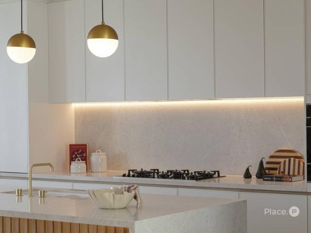 Downsizer's Dream | Spectacular Views | Private Lift | Rooftop Entertaining