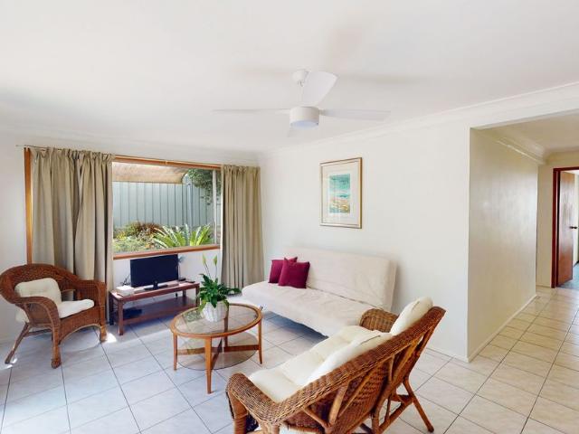 Downstairs Flat Water, Electricity & Internet Included!