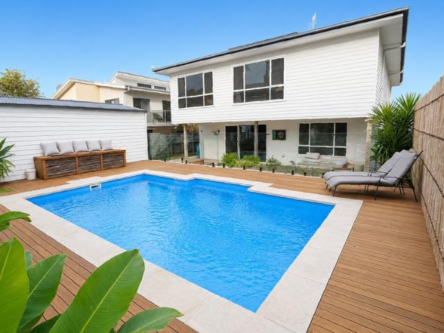 Downstairs Two Bedroom Pool, Water & Electricity Included