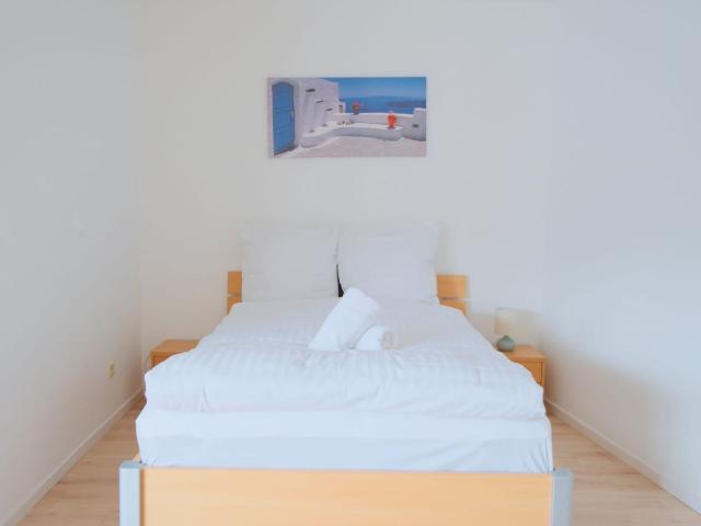 Downtown Vibes | Stylish City Apartment, Hannover Amsterdam Apartments for Rent