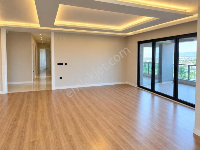 Downtown Bursada Muhteşem Manzaralı 4,5+1 Kiralık Lüks Daire