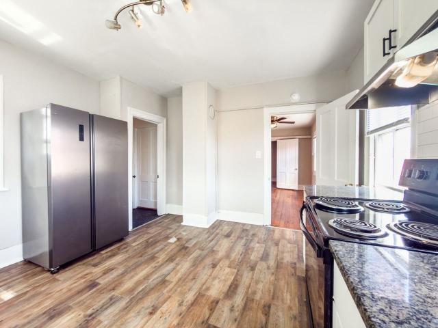 Downtown Duplex 2 Bedroom Apartment for Rent at 9 Allway St, Charleston, SC 29403