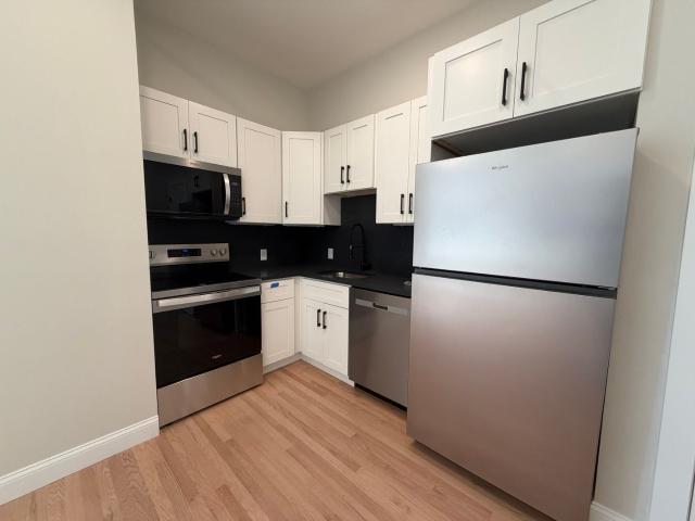 Fully Renovated Downtown Haverhill 1 Bedroom Apartments Available July!