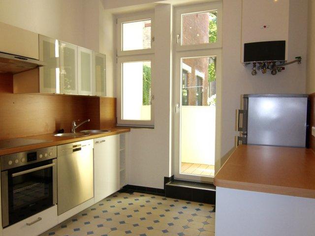 Downtown Historic Monument 2 Bedroom Apartment 1. floor incl. Garage