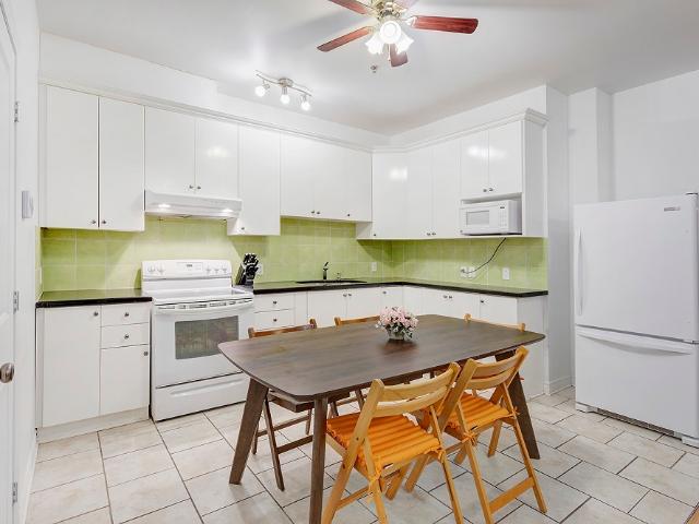 Downtown Montreal Furnished Luxury for Rent on Rue Mackay Picturesque 4 Bedroom with a City Views and Fantastic Location