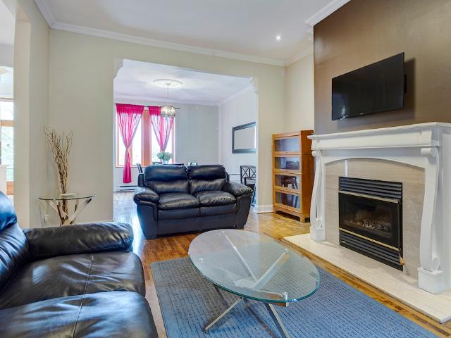 Downtown Montreal Furnished Townhouse Rental on Ave Argyle Dazzling 4 Bedroom 2.5 Bathroom Home with Fireplace and Hardwood Floors