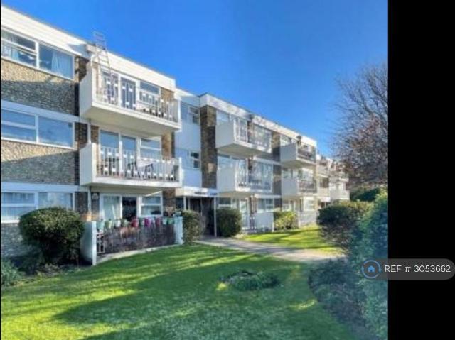 Downview Rd, Worthing, BN11 2 bed flat to rent £1,400 pcm £323 pw
