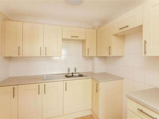 Downy Court, Poole BH14, 1 bed flat to rent, £995 pcm | PrimeLocation