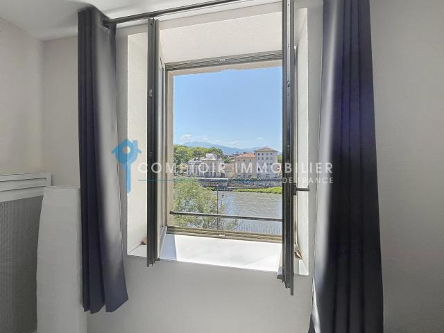 DPT 38 A LOUER Studio R+3 26,67m2 quai Perrière GRENOBLE