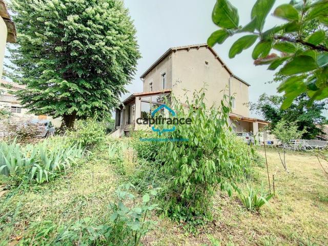 Dpt Ardèche 07, à vendre maison P8 sur 139 m² Terrain de 599,00 m²